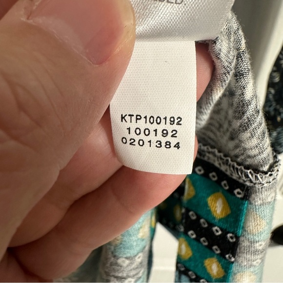 J. Jill size M Petite tunic, peacock pattern, rayon/tencel, stretch, office - Picture 9 of 10